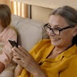 Smartphone-Based Vital Sign Collection for Cardiovascular Health 6 Ta kontroll over helsen din: Fremveksten av smarttelefonbasert vitale tegnovervåking for kroniske tilstander