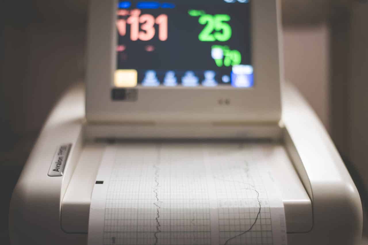 Optimalisering av behandling av kroniske helsetilstander med RE.DOCTOR PPG Vitals Sign Scan